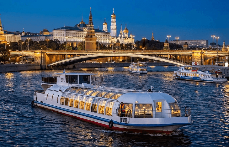 Теплоход Гнездо Глухаря аренда в Москве – цены на официальном сайте